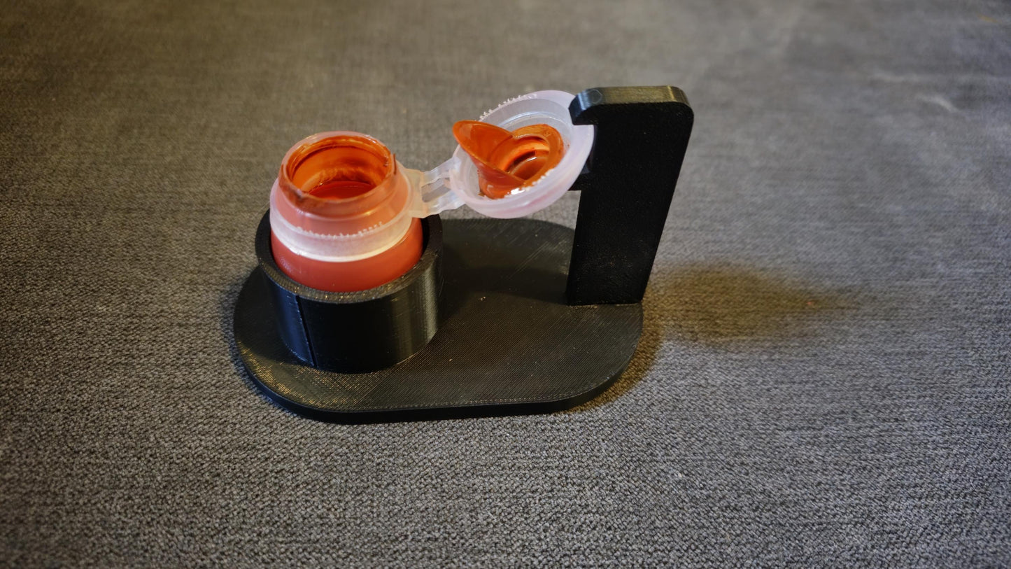 Citadel paint pot & Anti tip holder